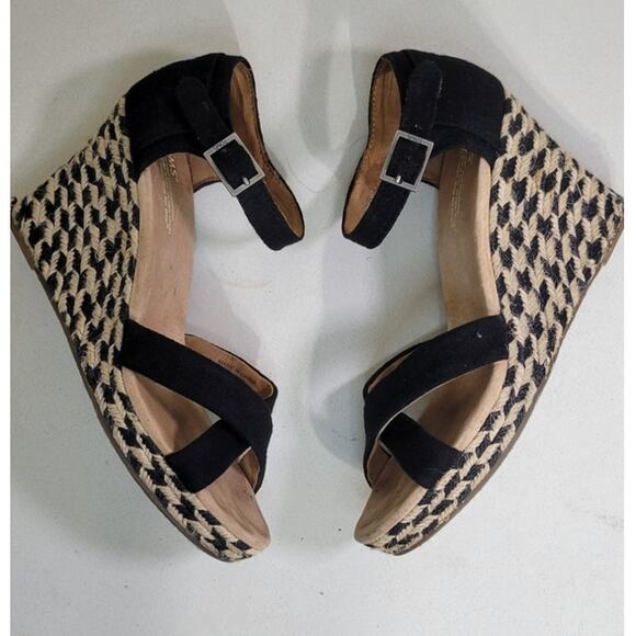 Toms Sandals Womens 9.5 Espadrilles Black & Tan Wedge Sandals Canvas 3.5 in Heel - Picture 2 of 10